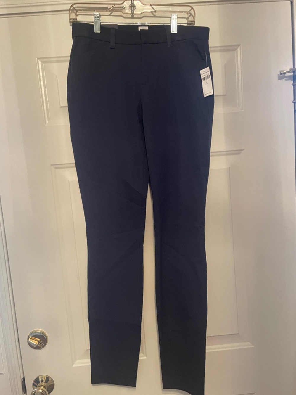 NWT GAP Signature Skinny Navy Pants